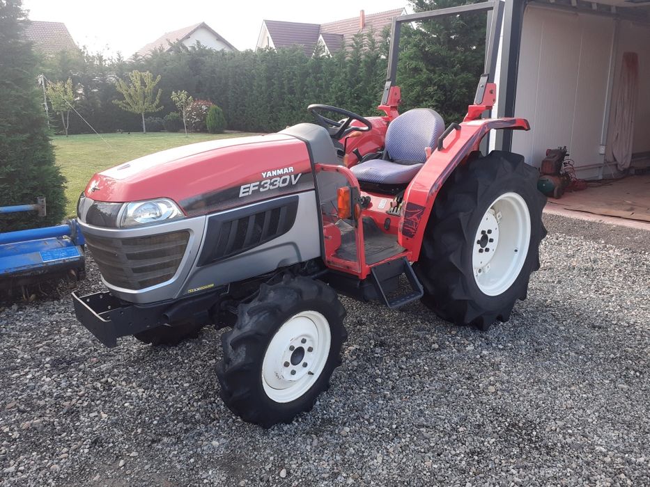 Tactor japonez kubota yanmar EF330 model 2010  4x4