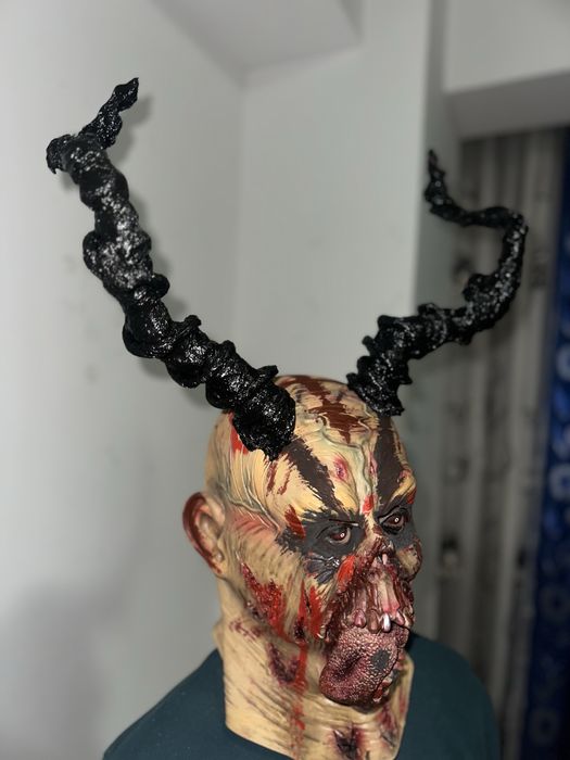 Vand masca krampus / anul nou