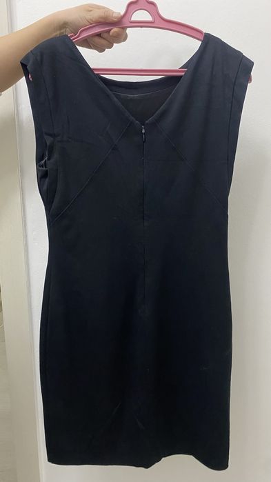 Черное платье Mango