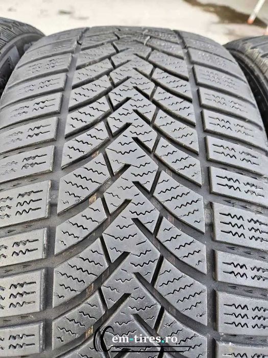 SET 4 Anvelope Iarna 225/45 R18 SEMPERIT Speed ras