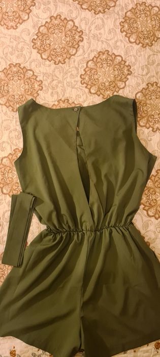 Женский комбинезон.