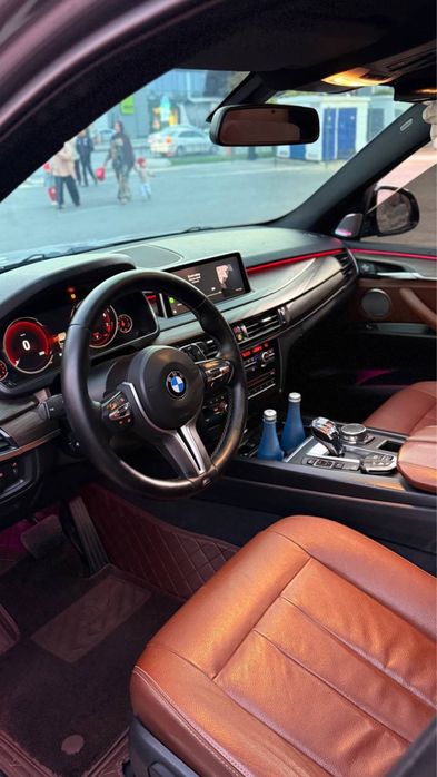 Срочно продается BMW X 5 очень в хорошем состоянии
