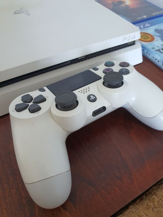 PS4 Slim  500GB бял