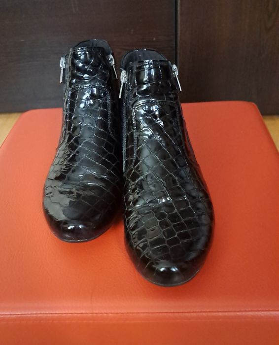 Дамски боти/естествен лак