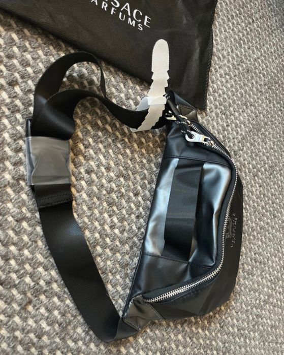 Versace паласка – чанта за кръста