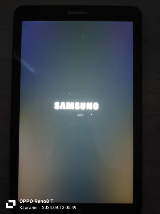 Продаю планшет Samsung Tab E