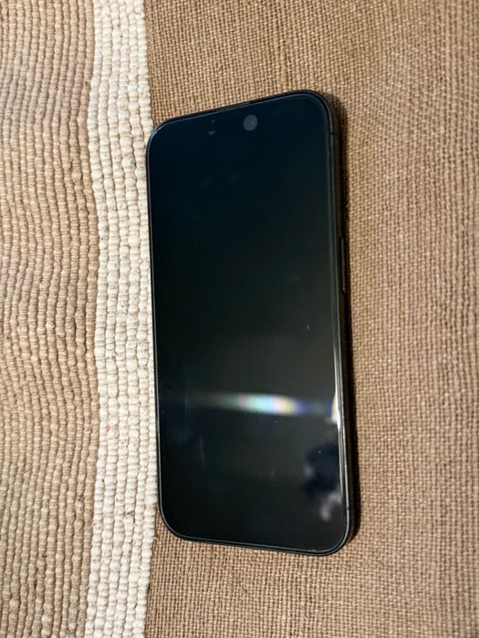 Vând iphone 15 Pro/Negru