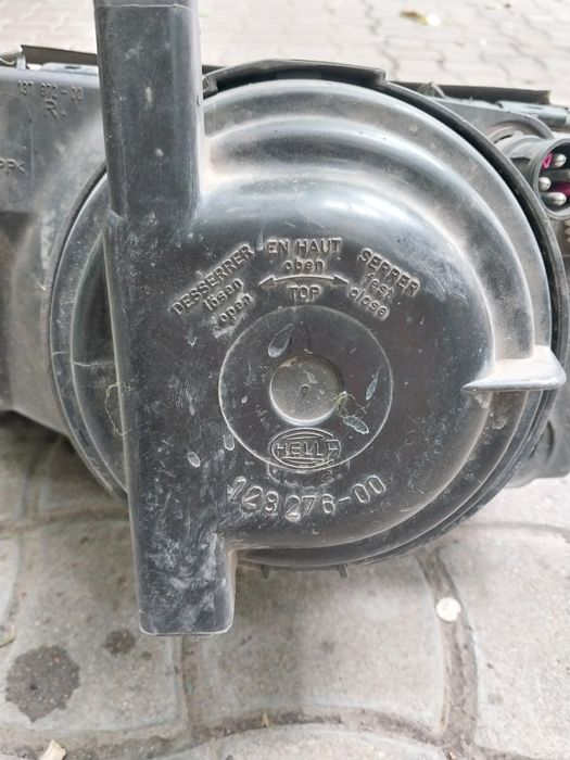 Фара правая на Audi 100