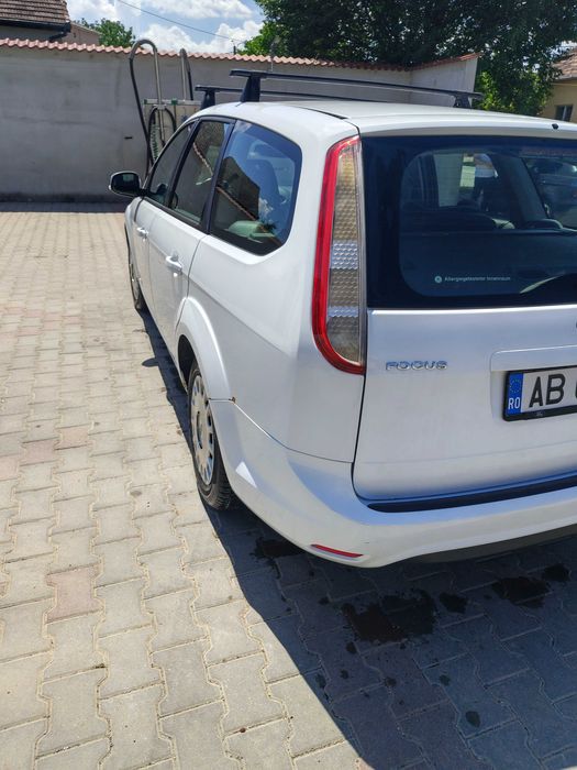 Vand ford focus an 2010