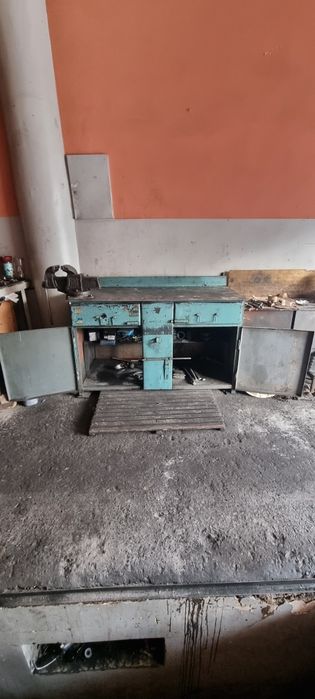 Верстак слесарний