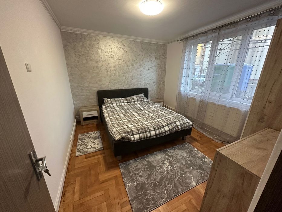 Vand Apartament La Partier 2camere -zona Liceu Stefan-Renovat recent-