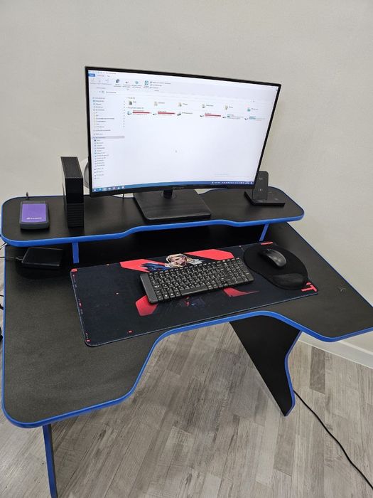 Компьютерный стол