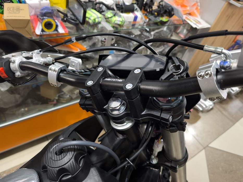 Мотоцикл Hammer Enduro Wolf 76 с цепным 175 двигателем