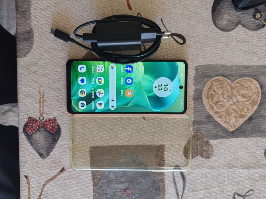 Продавам Motorola g04