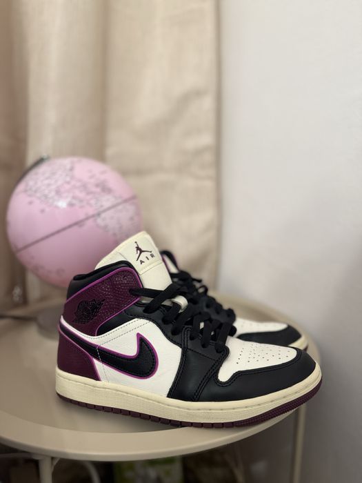 Nike Air Jordan 1 номер 39