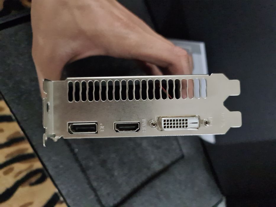 Видеокарта AMD RX 550/550X