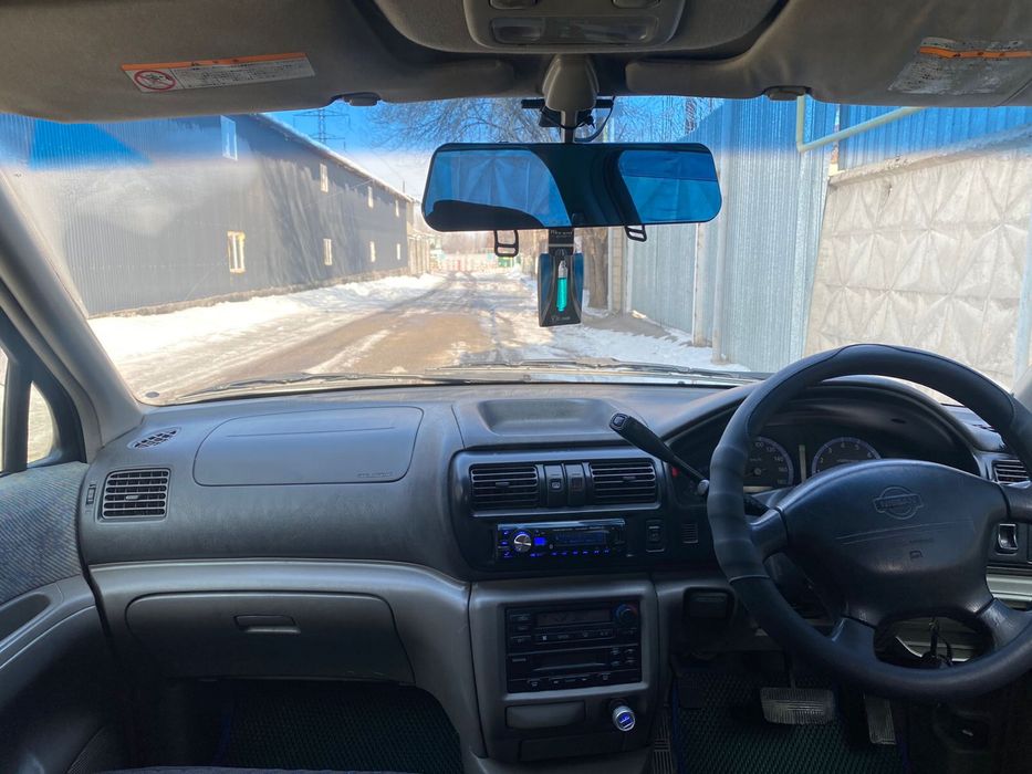 Продаю машину аваринная