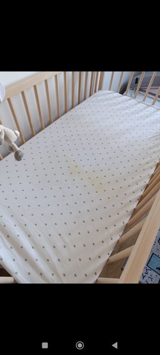 Pătuț cu saltea, carusel, lenjerii