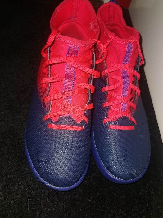 продавам детски маратонки тип стоножки