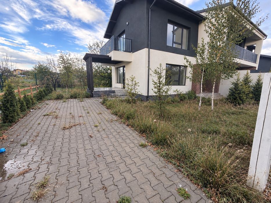 Casa modernă, tip duplex, P+1, 4 camere, construcție 2024, cartier rezidențial cu bariera