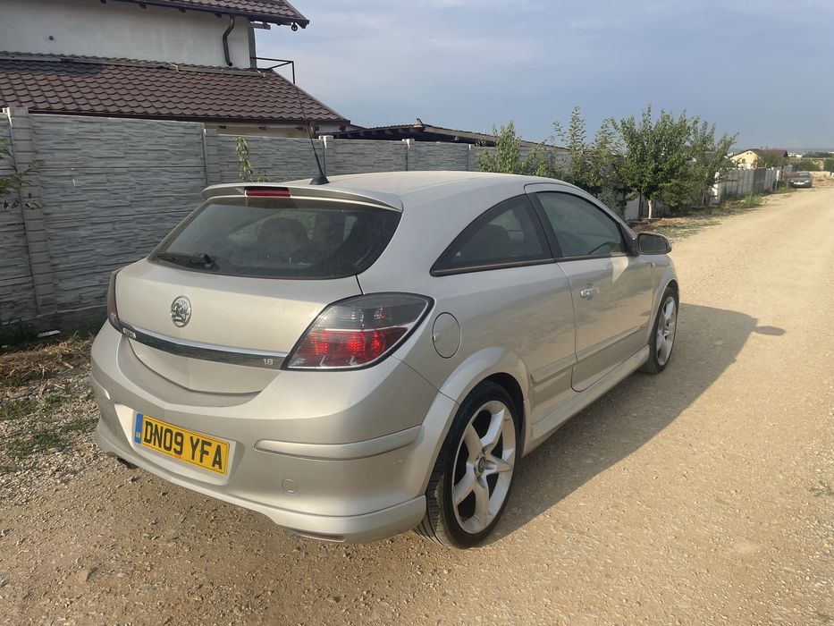 Dezmembrez opel astra h gtc OPC