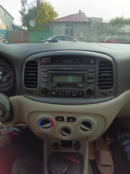 Vând Hyundai accent 3 1.5crdi