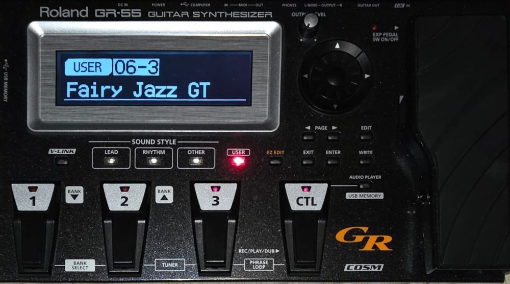 Roland gr55 kit complet +chitara Mooers s800 G și doza midi Gk3