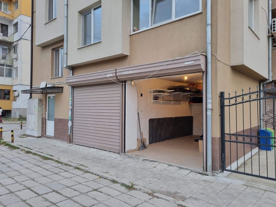 Дава се под наем Гараж / Паркомясто в Пловдив, Изгрев - 16 кв.м за 91.8 € - Снимка #1