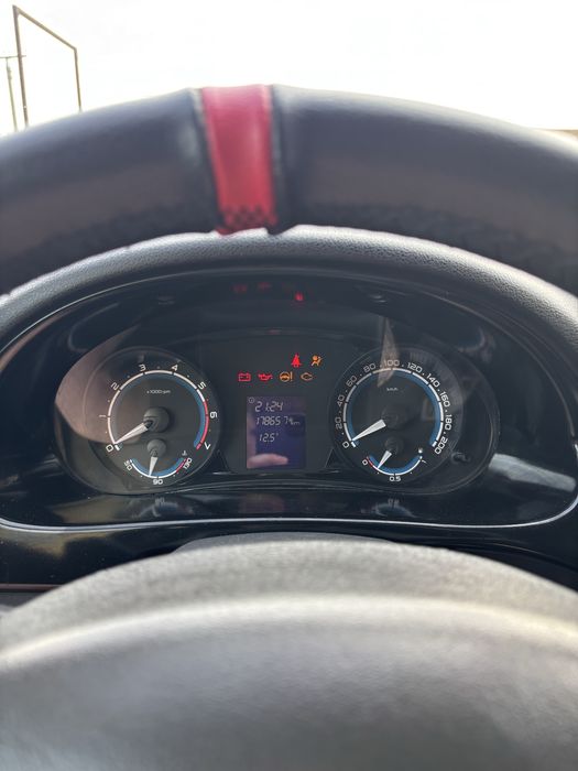 Продам приору люкс