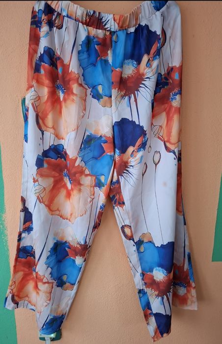 Compleuri cu pantaloni de dama