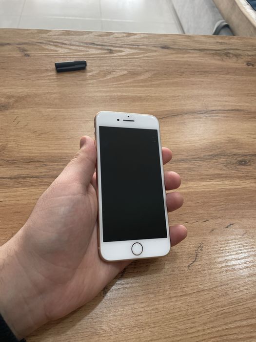 Iphone 8 gold rangda