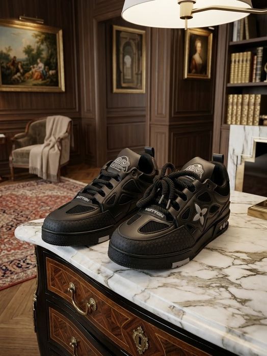 LV Trainer Black