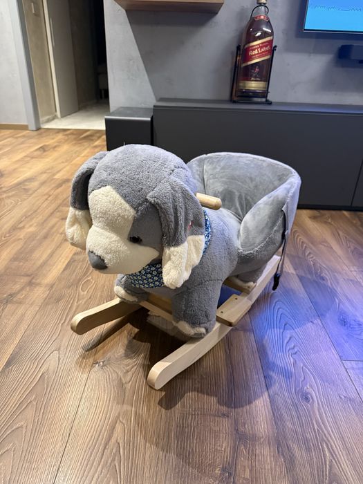 Люлеещо се куче Шаро