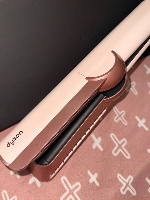 Дайсон оригинал пользовались 1-2 раза