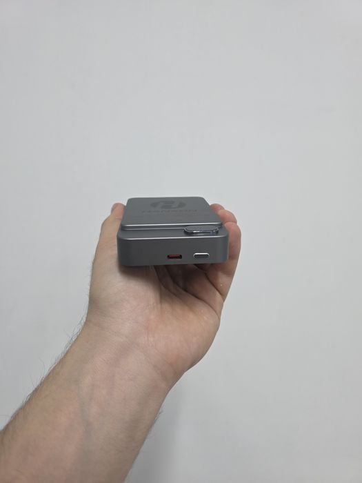 Hanson Power Bank