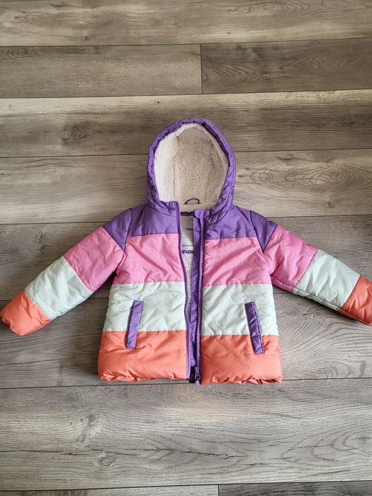 Vand geaca de fete 3,4 ani