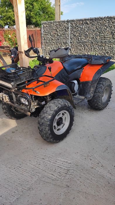 vand sau schimb cu cai atv 300 4×4