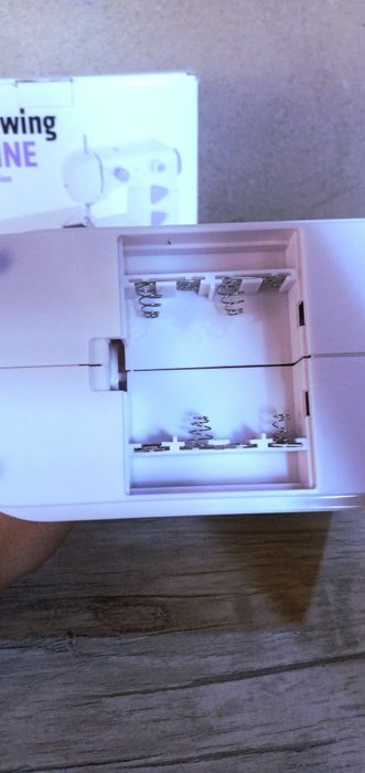 Mini mashina sotiladi