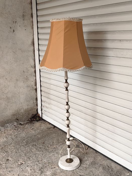 Мраморна лампа височина 147 см