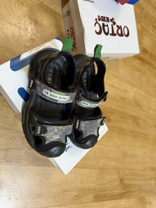 Отдам обувь детскую