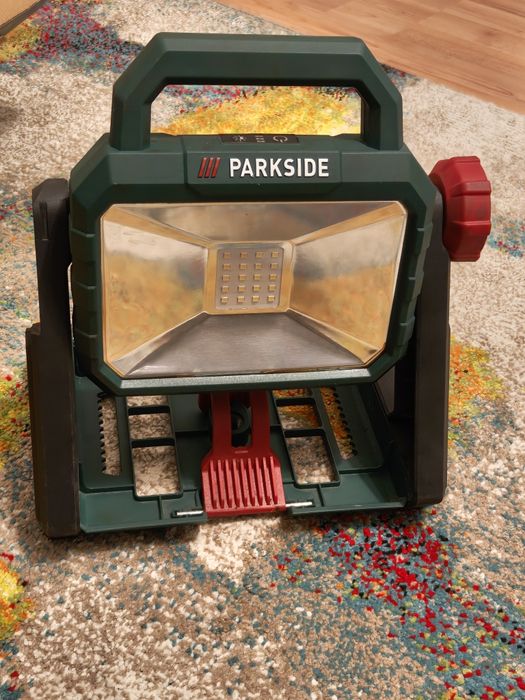 Proiector LED Parkside 20v/12v