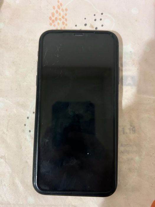 iPhone 11 с гарантия