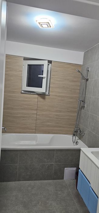 Apartament 2 camere de inchiriat, bloc nou, loc de parcare inclus