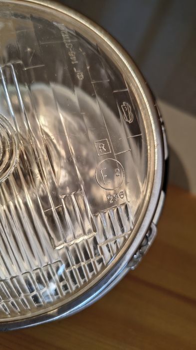 Фар за ВАЗ 2103 2106.