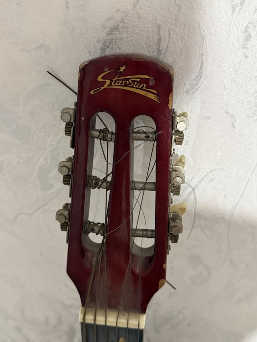 Продам гитару Starsun , б/у