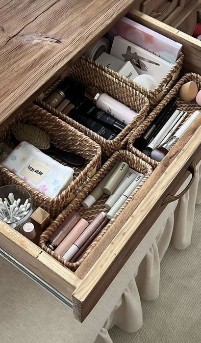 Разберу сложу вещи в шкаф