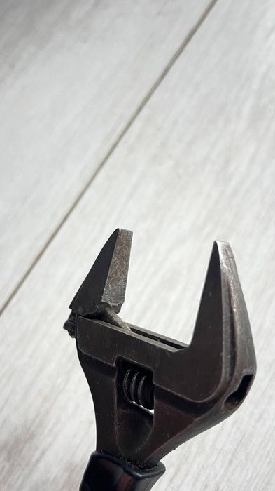 cheie reglabilă de înaltă calitate și durabilă, cu fălci subțiri Bahco