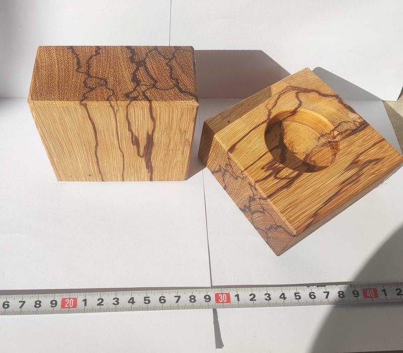 Дървени свещници