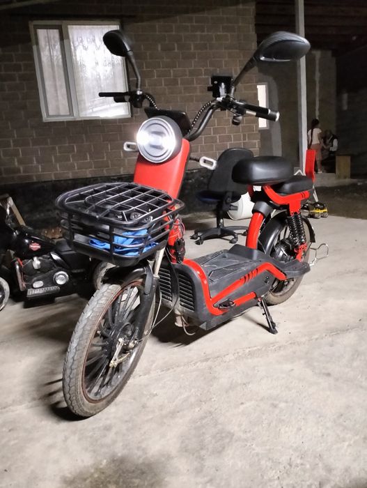 Продам электро велосипед(скутер)