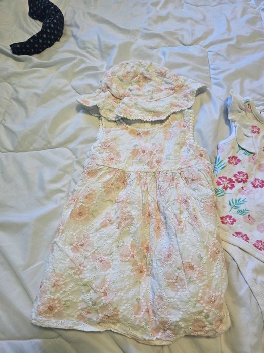 Дрешки за момиче 74размер